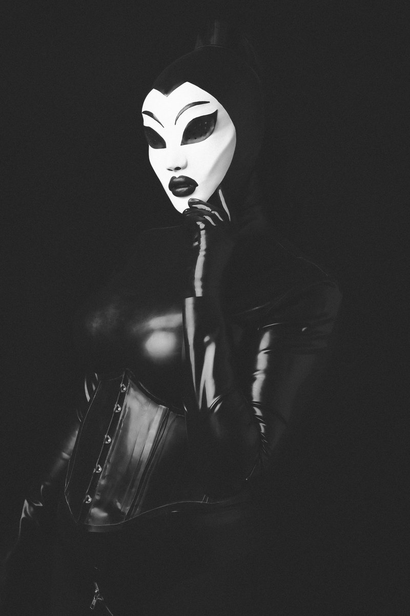 I wonder who my next prey will be... #latex #rubberdoll #mistress photo by <a href="/MisterBlack616/">Mister Black</a> mask by <a href="/mpicsmedia/">mpicsmedia</a>