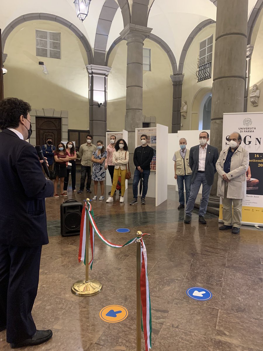 FChiusaroli's tweet photo. #segni che lasciano il #segno. Grazie, #Parma! #parma2020 @unipr  #emoji #emojitaliano #scritturebrevi 🏃‍♂️😍 https://t.co/53G2yqi7t8