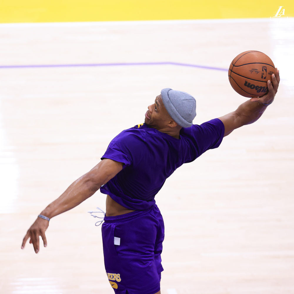 Lakers's tweet photo. Bron x Brodie https://t.co/M4oYkN9VAY