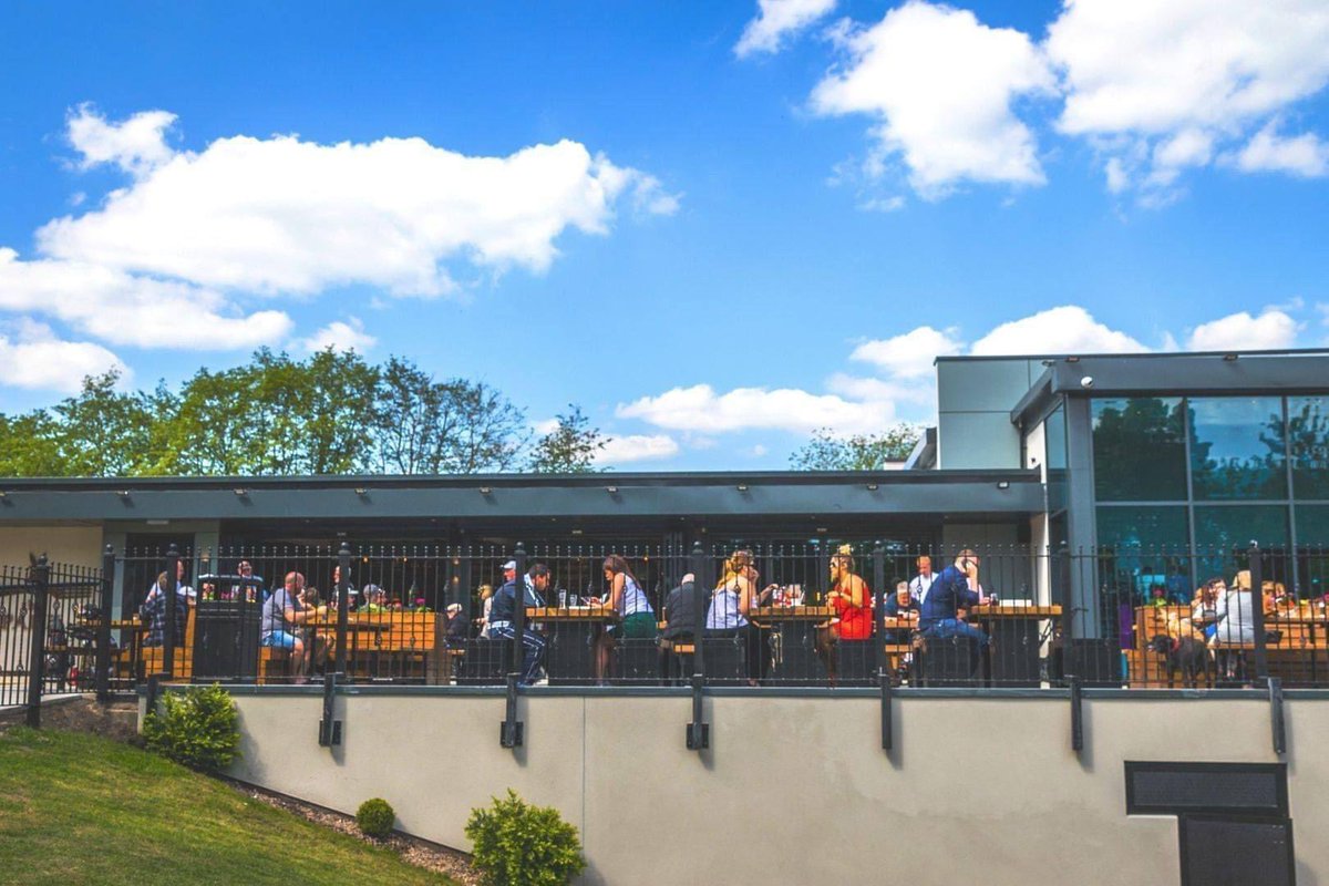 Make the most of the September sunshine and join us out on The Terrace ☀️😍

Book your table via: bit.ly/3kg5Tth