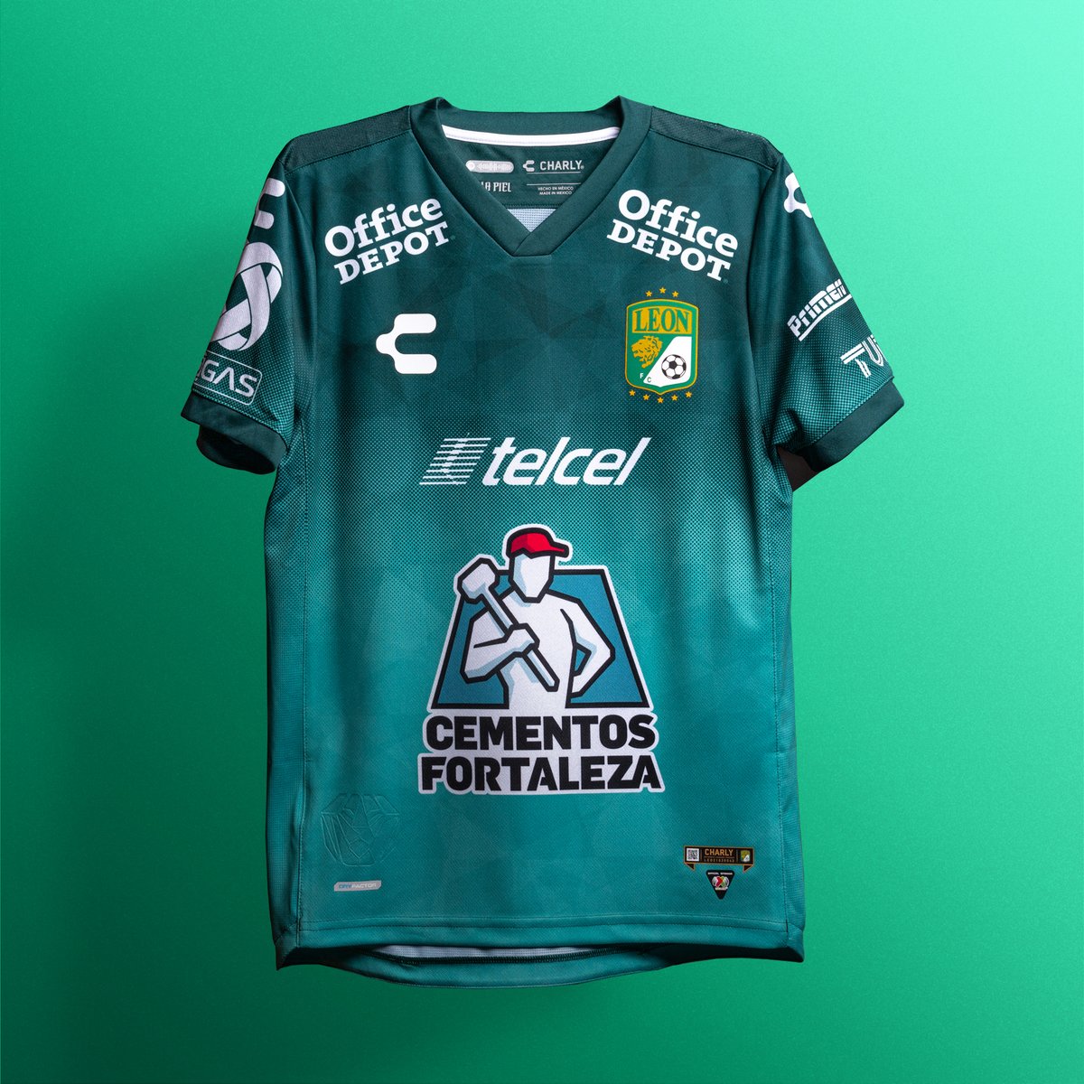 Nikys_Sports's tweet photo. The Esmeralda passion is on the skin!

Show it off with this season’s @clubleonfc home and away kits. Available now online and in-stores

Shop: https://t.co/hZdtnuDjCq 

#Leon #Charly #Nikys https://t.co/DNQJxunMUU