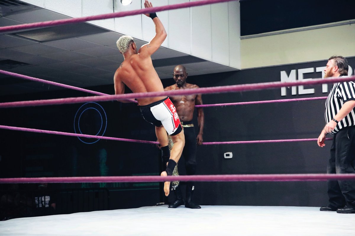 ThatJDGriffey's tweet photo. Kick-tac-toe 🦶🏽🤕🤷🏽♂️ #kickstagasm #pun
• • •
#PrizeFightGriffey #SayLess #FightMore #muaythai #nakmuay #brazilianjiujitsu #bjj #wrestling #prowrestling #mma #fitness https://t.co/2WlNazY4rp
