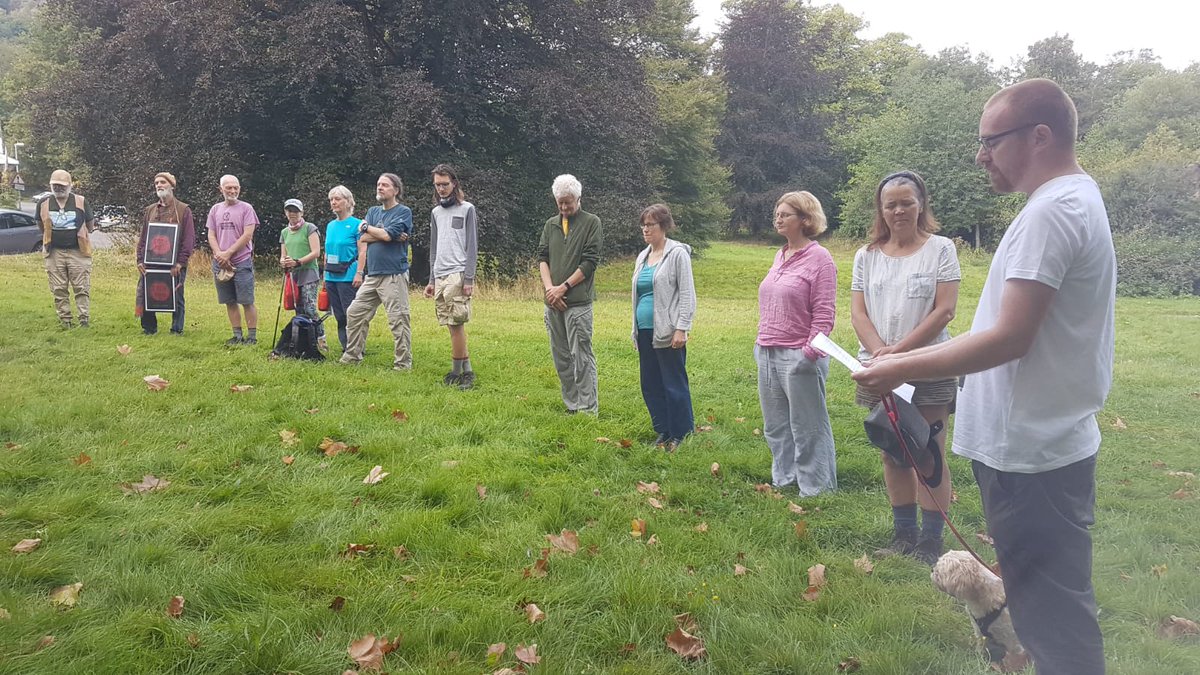 Walking today from Malvern to Worcester through retail centres, open fields and woodland glades.
Meeting wonderful people along the way wanting Climate Justice #ClimateEmergency <a href="/caminotocop/">Camino To COP</a>