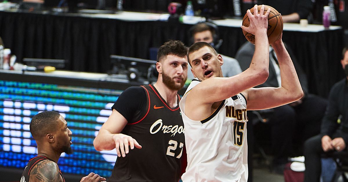 Out Of Top Centers, Nurkic Ranked 13th: Troy Wayrynen-USA TODAY Sports Frank Urbina of HoopsHype wants to see a healthy Bosnian Beast. Heading into the 2021-22 NBA season, the play of center Jusuf Nurkic remains one of the biggest question marks… https://t.co/WgGeANpHHG #RipCity https://t.co/adYYYUrPwH