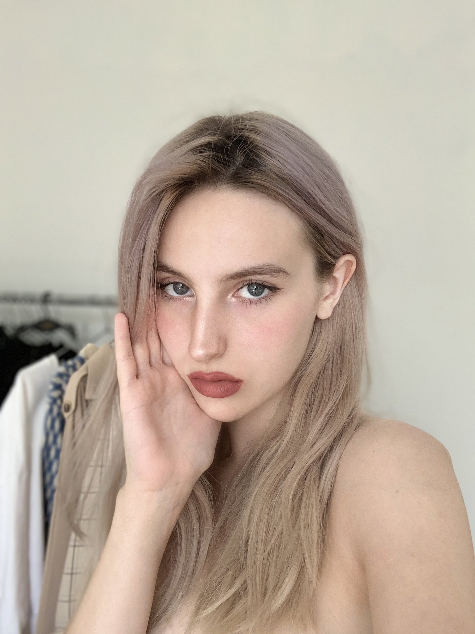 TW Pornstars - Anny Walker | NSFW | FANSLY. Twitter. 🥰. 5:23 PM - 16