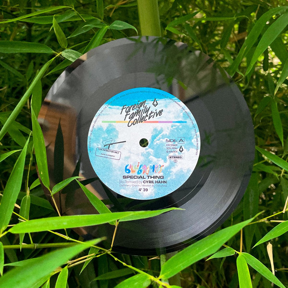 Foreign Family (@foreignfam) on Twitter photo Another set of rare vinyl to celebrate the latest <a href="/gilliganmoss/">Gilligan Moss</a> remix from <a href="/cyrilhahn/">Cyril Hahn</a>💎
Gilligan Moss is giving these away (only 3 in existence) over on their IG, tag a bestie for a chance to win 🥰
gilligan-moss.lnk.to/ch-rmxAT Another set of rare vinyl to celebrate the latest <a href="/gilliganmoss/">Gilligan Moss</a> remix from <a href="/cyrilhahn/">Cyril Hahn</a>💎
Gilligan Moss is giving these away (only 3 in existence) over on their IG, tag a bestie for a chance to win 🥰
gilligan-moss.lnk.to/ch-rmxAT