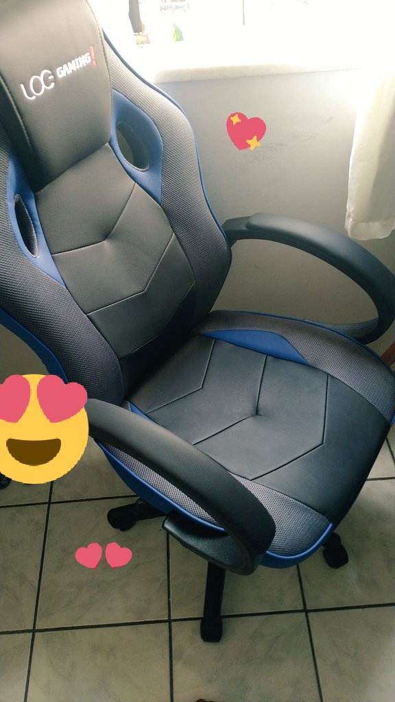 DaviAugustoSal1's tweet photo. 1 ano e meio trabalhando de casa por conta pandemia.. minha coluna envelheceu 20 anos.. para tomar vergonha na cara e dar uma relaxada na coluna... E o suporte para o note fundamental tmb! #homeoffice #letsquelets https://t.co/KbtWRiyk0b