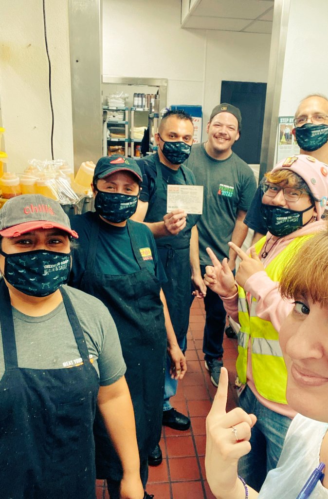 callcornercat's tweet photo. Welcome to @Chilis #buffedup💪🏻
We have a new AVT Champion: Vladimir!!! Cheers to this rockstar for going above and beyond to help portion, train, and check quality of our product helping us GBE1%!!!
😺🌶💙
#ONETEAM #TeamEstrada #chilislove #culture https://t.co/W8UHyPhVds