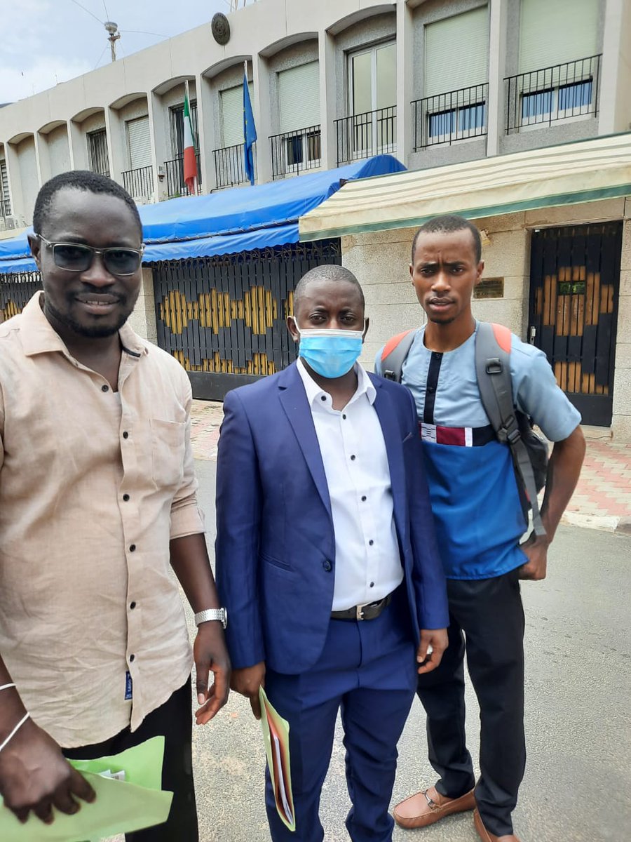 LaterToo1's tweet image. Well received at @ItalyinSenegal, our president accompanied with his fellow #Youth4climate delegates are looking forward to getting their VISA to join the other 397 delegates in a few weeks in Milan to help ensure a successful @PreCop26ITA .
@DougnonGeorges @thierno_abdoul