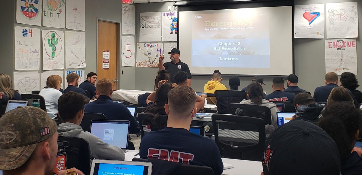 EMT_Training's tweet image. September&apos;s Boot Camp - hard at work!

#futureemts #workhardstudyhard #trusttheprocess