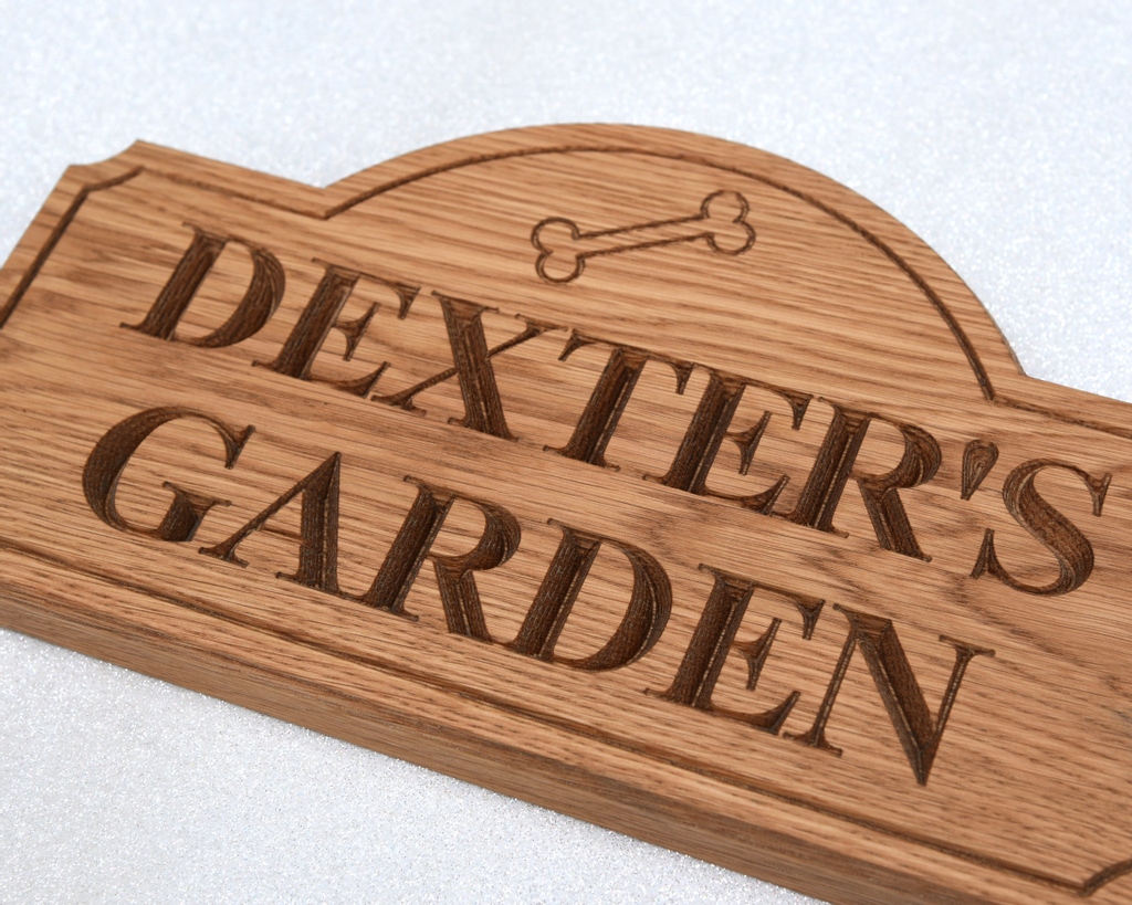 KandI_Design's tweet photo. We've been continuing our work on our custom Oak signs and finally managed to list a few this week on our Etsy store. 
#customsign #woodensign #oaksign #personalisedsign #vcarve #housesign #gardensign #businesssign https://t.co/vo5CfYwpFk