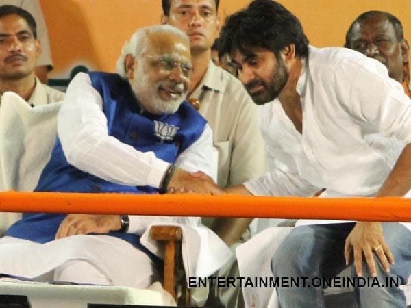 PawanKalyan's tweet photo. 2014 సార్వత్రిక ఎన్నికల సందర్బంగా శ్రీ మోదీ గారితో  కలసి అనేక సభలలో  ప్రచారంలో చేసే  అవకాశం నాకు లభించింది. ఆయనలోని ఆకర్షణ శక్తిని  సునిశితంగా గమనించడానికి  ఆ ప్రయాణం నాకు దోహదపడింది. https://t.co/BPrenDyRq3