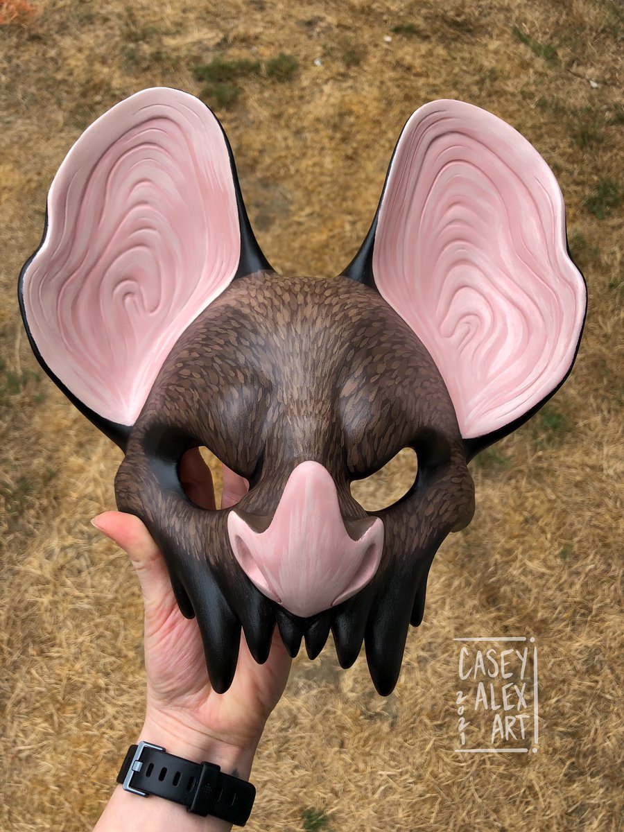 Finished up another bat mask, this time with a very textured ‘fur’ pattern finish on a black base color ( I’ll try to get some pics with less sky glare). Will be available soon 🦇🦇🦇

#batmask #vampirebat #vampiremask #resinmask #resincasting #resincast #halloweenmask #ooakart