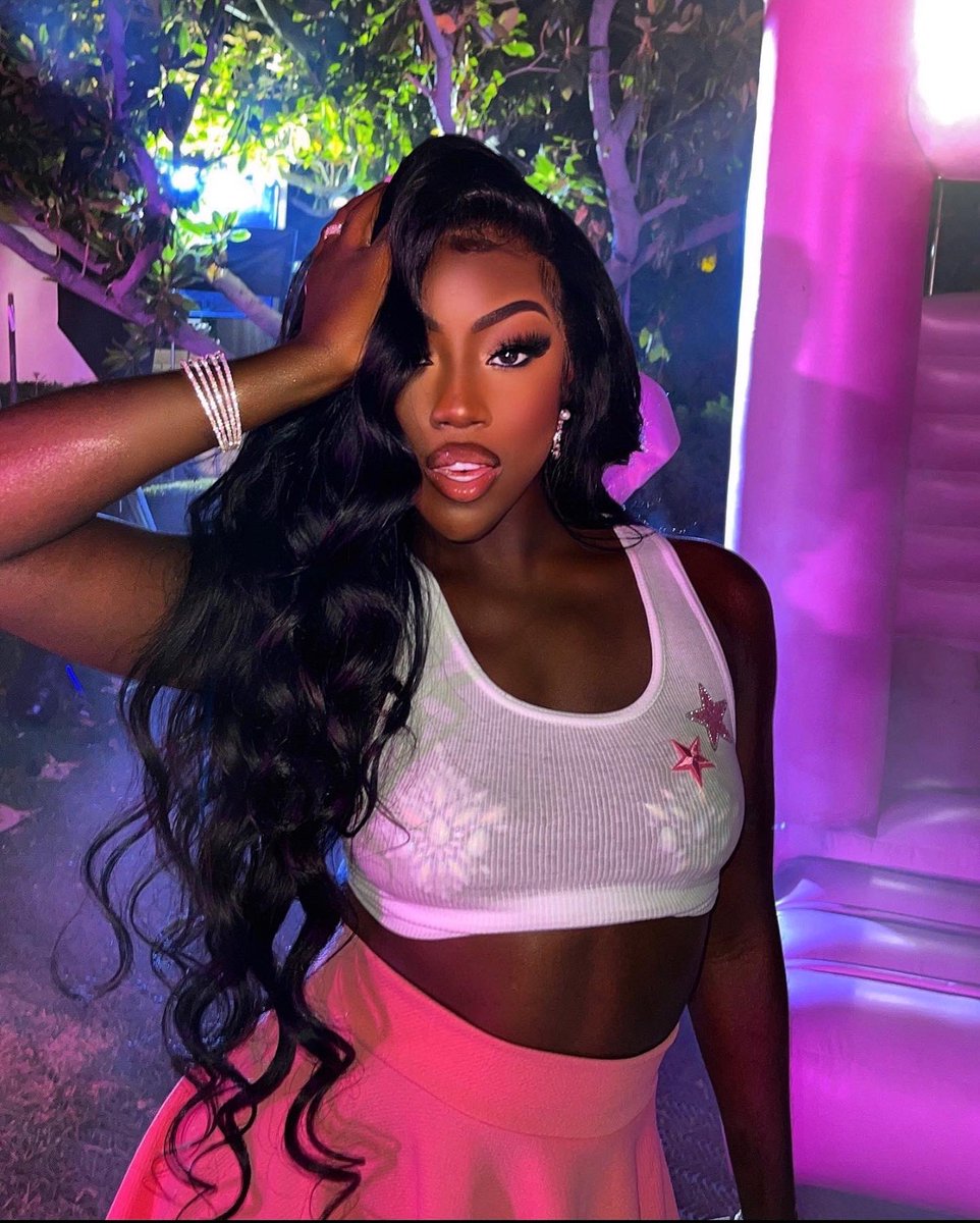 breerunway's tweet photo. reminiscing on the “have mercy” beat 🤤 https://t.co/oDFytufux2