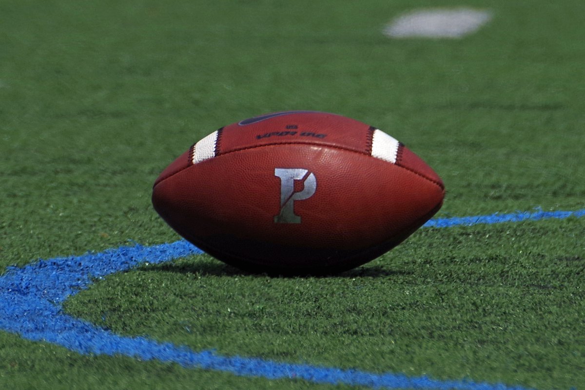 PennSprintFB's tweet image. 🚨🚨

We are ready! Excited to open the season tomorrow under the lights against Army!

📰 bit.ly/3zkPHv0

#FightOnPenn 🔴🔵🏈