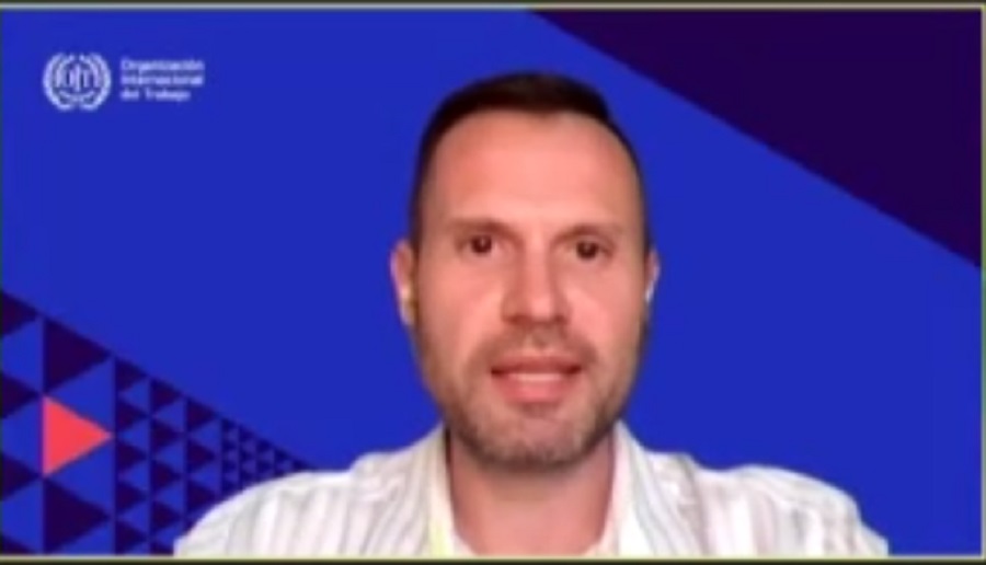 La digitalización plantea 3 áreas de oportunidad:
✅Gobernanza de la migración
✅Desarrollo de competencias y habilidades
✅Acceso al trabajo decente

Francesco Carella, especialista regional de #OIT en conclusiones del Foro Internacional Digitalización, Migración y Desarrollo