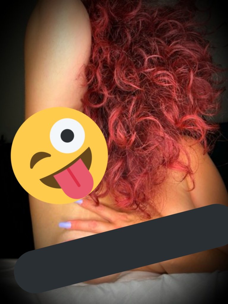 RedcurlyScorpio's tweet photo. What is your favorite fetish body part?
#armpit #boobs #curlyhair #partialism https://t.co/PR6TKLTPnK