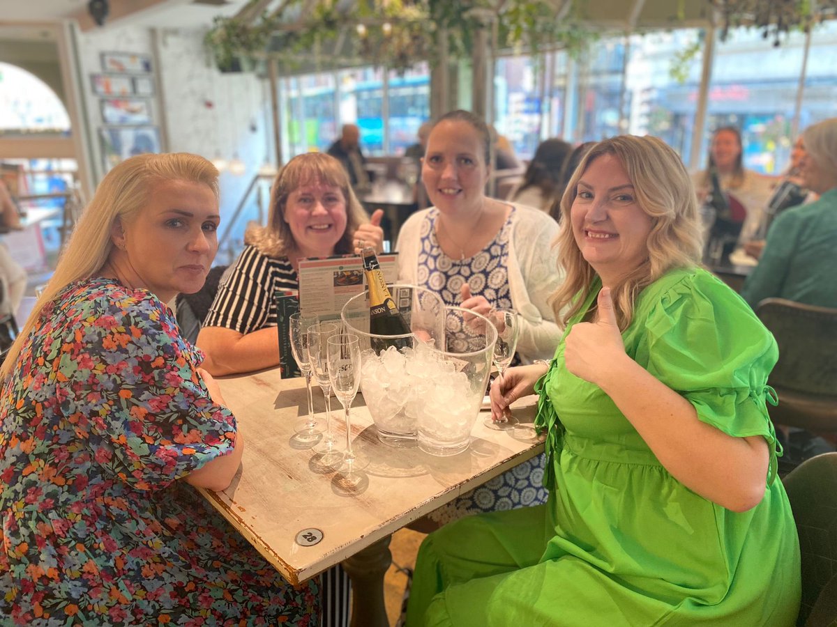 TeamDDB1's tweet photo. Today we surprised more members of the Critical Care Team with some bubbly 🍾🥂 whilst they were out enjoying the sun in Liverpool. 

The Critical Care Team have done amazing things over this past 18 months or so. We are thankful for what they have done for our local community 💙 https://t.co/aP02mXJmv1