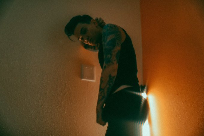 My onlyfans is still free this week &amp; I take my pants off over there a lot... https://t.co/eSPbeJmLLk<a href="/tag/iwokeuplikedis"class="tags"><span>#iwokeuplikedis</span></a><a href="/tag/unfortunately"class="tags"><span>#unfortunately</span></a><a href="/tag/whatismyhaire"class="tags"><span>#whatismyhaire</span></a>