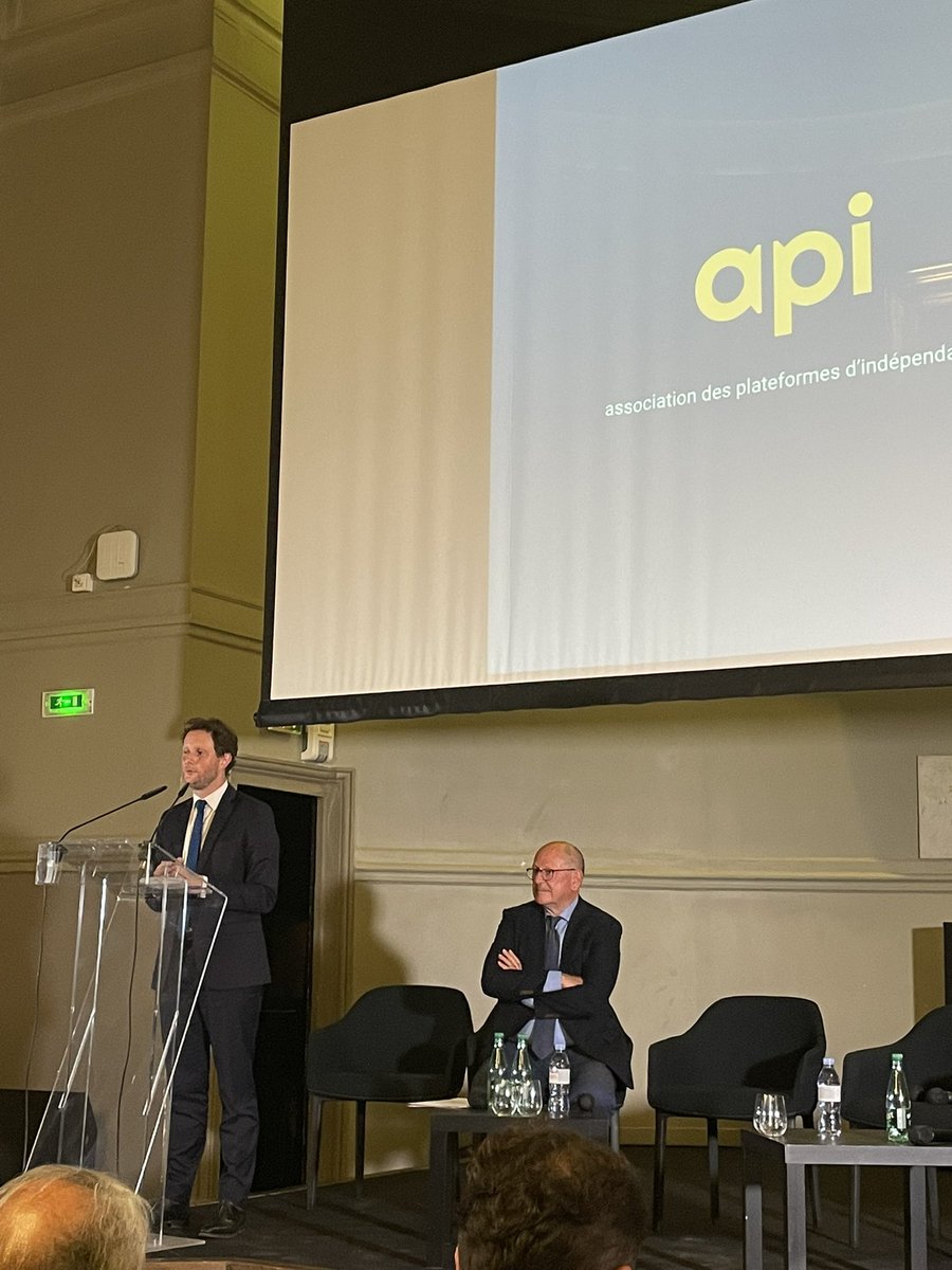 Florent Malbranche (@flomalbranche) on Twitter photo « Les travailleurs des plateformes ont été essentiels pendant la crise » <a href="/CBeaune/">Clément Beaune</a> pendant la soirée annuelle de <a href="/APIasso/">API - Association des Plateformes d'Indépendants</a>. #plateformes <a href="/HNovelli/">Hervé Novelli</a> « Les travailleurs des plateformes ont été essentiels pendant la crise » <a href="/CBeaune/">Clément Beaune</a> pendant la soirée annuelle de <a href="/APIasso/">API - Association des Plateformes d'Indépendants</a>. #plateformes <a href="/HNovelli/">Hervé Novelli</a>