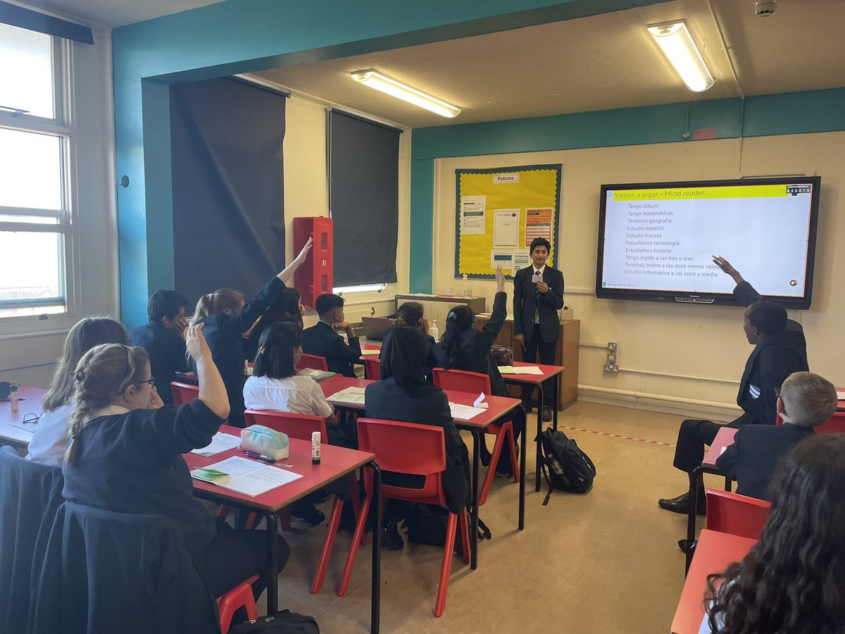 I was so impressed with 9ySp1’s beautiful pronunciation during our game of mindreader today! 👏👏 <a href="/SpringwestA/">Springwest Academy 💙</a> <a href="/ACOCorps/">ACO Corps</a> <a href="/MFLSpringwestA/">@MFLSpringwest</a>