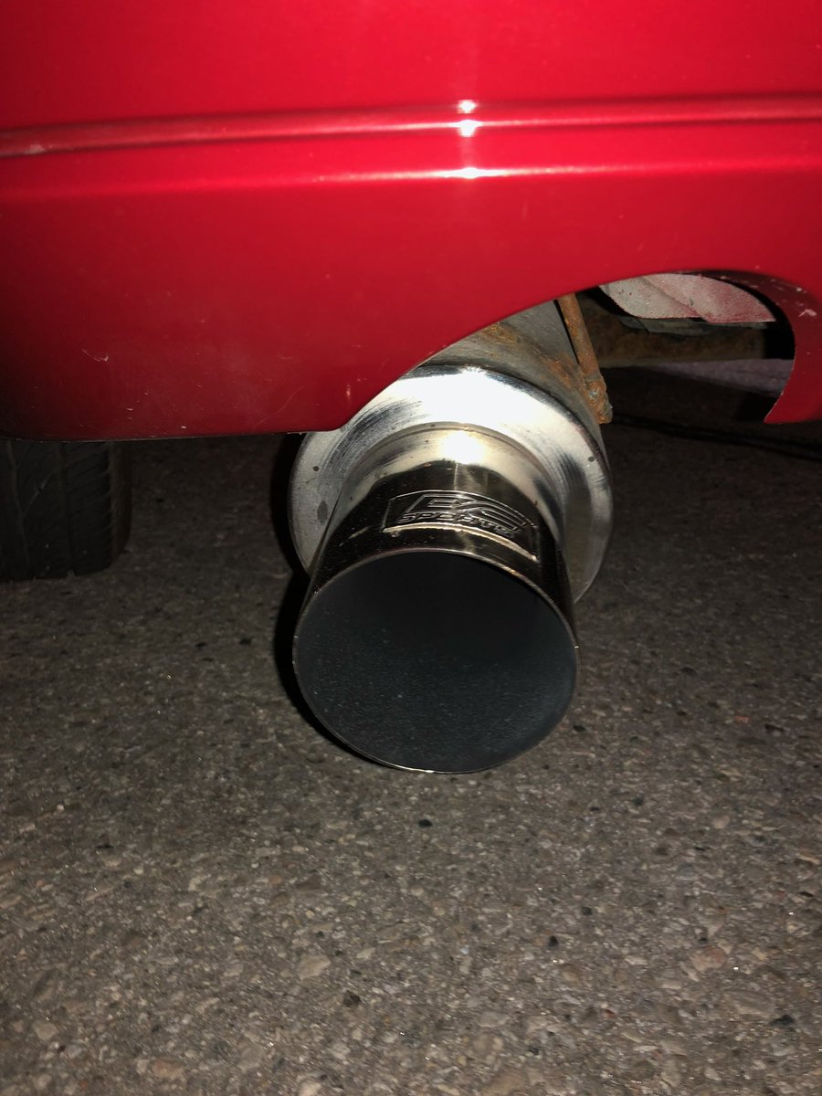 PRPRoadSafety's tweet photo. Cst. Chomiak from #roadsafetyservices charged multiple drivers in Mississauga and Brampton for causing unnecessary noise and driving with an improper muffler. 

Take care everyone and stay safe!

#SlowDown #LifeIsPrecious #TakeThePledge #CSWB #VisionZero #projectnoisemaker https://t.co/5pHIApxvFI