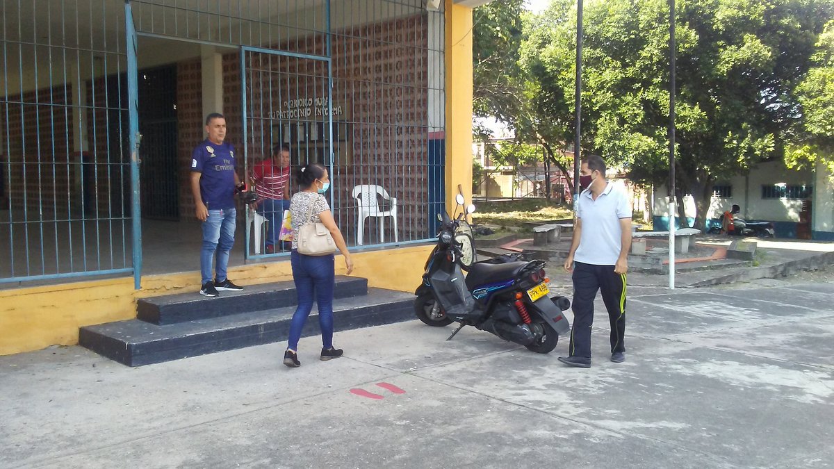 circuito03pmu's tweet photo. #Ureña. Hoy 16 de Septiembre de 2021. Se dio inicio de Clases Seguro y Progresivo 2021-2022 desde el Circuito 03 del Municipio Pedro María Ureña bajo Plan Victoria Bicentenaria @MPPEDUCACION @_LaAvanzadora @ZETachira @charlychaves @supervisionZET1 @AndersonORomero https://t.co/0lDT5GtjkT