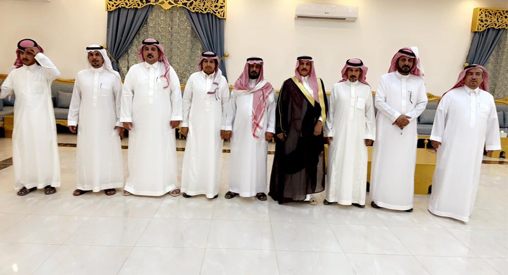 3tg_thani's tweet photo. زيارة الشيخ سعود بن محمد الفرم و لجنة #عتق_ثاني_ردن_الحربي للشيخ فهد بن محمد بن مشعان الطريسي رئيس مركز دوبح الخميس 1443/2/9 ضمن سلسلة الزيارات المجدولة لمشايخ و أعيان قبيلة حرب لعتق رقبة ثاني بن ردن الحربي https://t.co/DQbgAi19Na