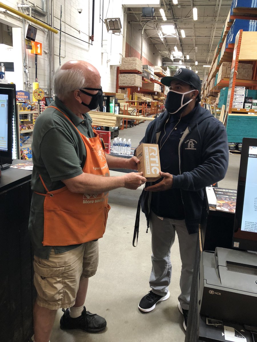 Eldon Faulkner (@eldonfaulkner) on Twitter photo Dave at Pro desk rewarding one of our top Pro’s. Great Job!!!! Thank You James and Flint Housing for the business. #proxtraperks <a href="/HDBurtonMI/">Home Depot Burton MI</a> <a href="/DanLittle_DL/">Dan Little</a> <a href="/MychaelQuick/">Mike Quick</a> Dave at Pro desk rewarding one of our top Pro’s. Great Job!!!! Thank You James and Flint Housing for the business. #proxtraperks <a href="/HDBurtonMI/">Home Depot Burton MI</a> <a href="/DanLittle_DL/">Dan Little</a> <a href="/MychaelQuick/">Mike Quick</a>