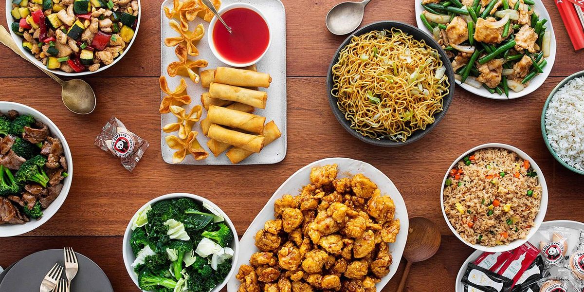 unfdining's tweet photo. NOW OPEN ALL WEEKEND! We are excited to announce Panda in the Student Union will be open Saturday &amp; Sunday from 10:30am-6pm starting this weekend <3 #swoop #expandedhours #panda #loveunf #freshfood #woksmart https://t.co/gGYb0EshKm
