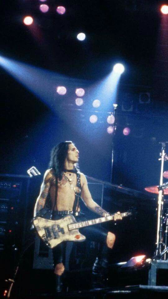 sixxarchive tweet picture