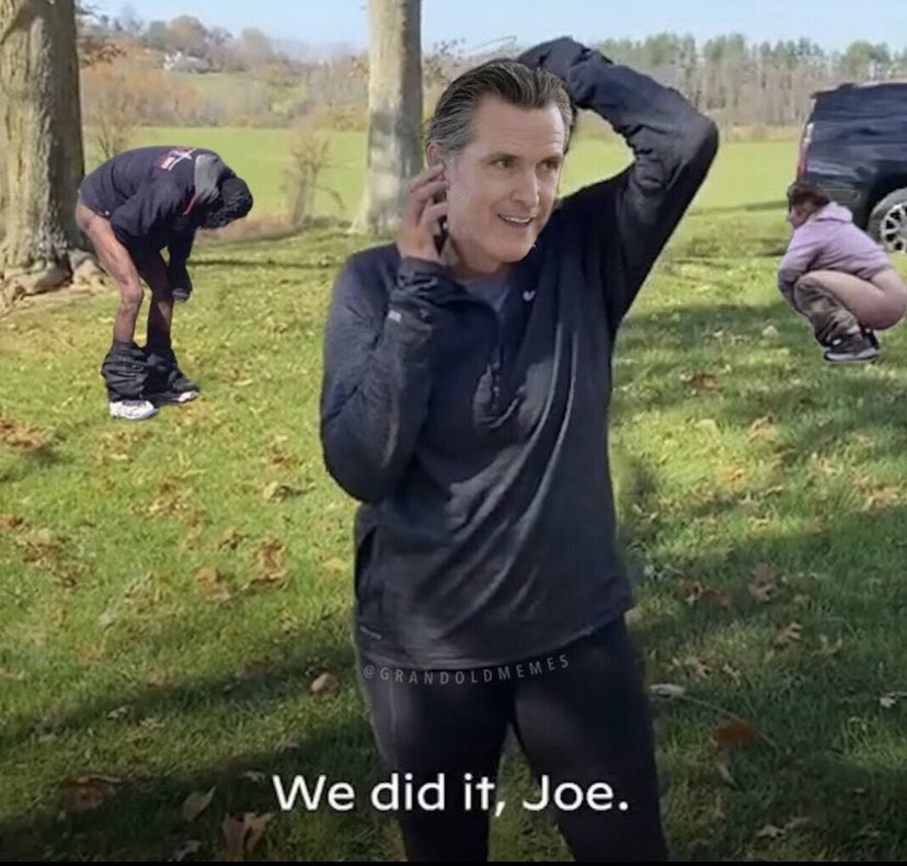 chrissyclark_'s tweet image. Who made this?!😂😂 this is my favorite meme ever and someone needs credit!!!