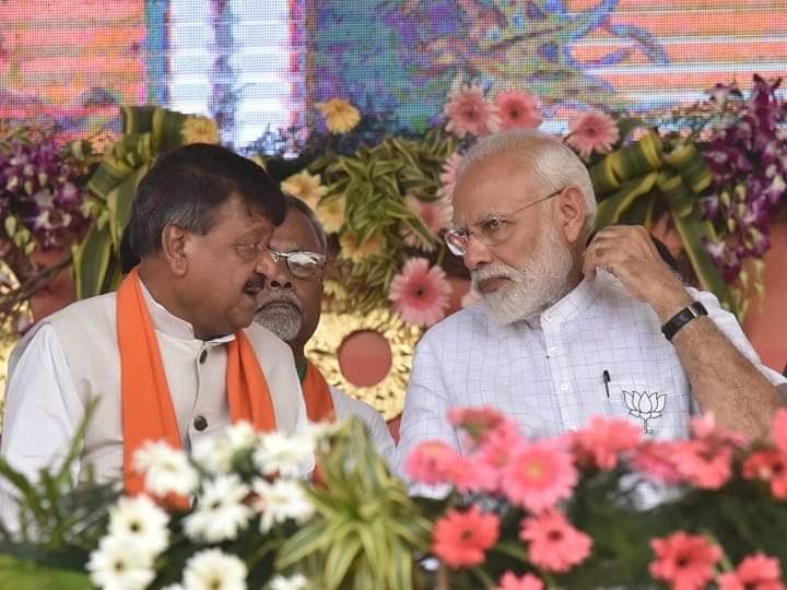 शुभ जन्मोत्सव !!!

देश को विकास की नई राह दिखाने वाले यशस्वी प्रधानमंत्री श्री <a href="/narendramodi/">Narendra Modi</a> जी को जन्मदिन की अनंत बधाई एवं शुभकामनाएं

मोदी जी के नेतृत्व में भारत स्वाभिमानी एवं गौरवशाली मजबूत भारत बना है, भविष्य में यह भारत समृद्ध भारत एवं समर्थ भारत भी बनेगा।

#HappyBDayModiji