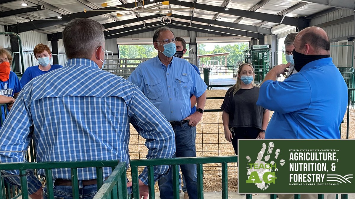 Happy National #TeachAg Day to America's agricultural educators - like those Ranking Member <a href="/JohnBoozman/">Senator John Boozman</a> recently met w/at <a href="/CHSKnightsinfo/">Centerpoint High School</a> - who are helping mentor &amp; teach the next generation of ag leaders! Their work is vital to the future of agriculture. <a href="/Teach_Ag/">Teach Ag</a> #Tagged21