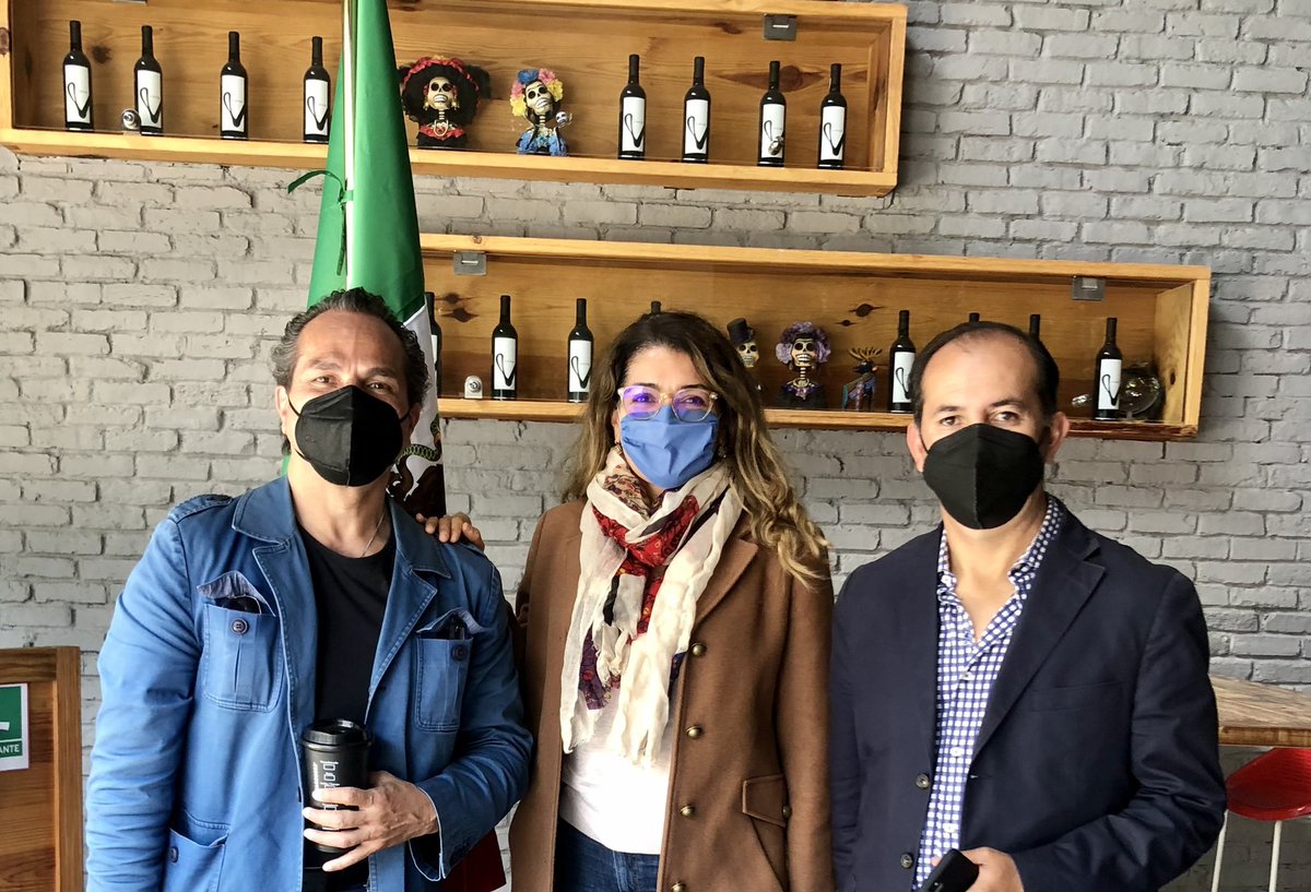 DNAneuro_'s tweet photo. Hoy tuvimos reunión con algunos miembros de nuestro consejo de la Fundación Mente Neurodivergente A.C. El C.P. Ernesto Villegas y Lic.
Tonatiuh Luna. En breve les daremos a conocer nuestros avances. Por amor a México 🇲🇽 #tdah #autsimo #altascapacidades #dificultadesdeaprendizaje https://t.co/wuBdoAPUhp