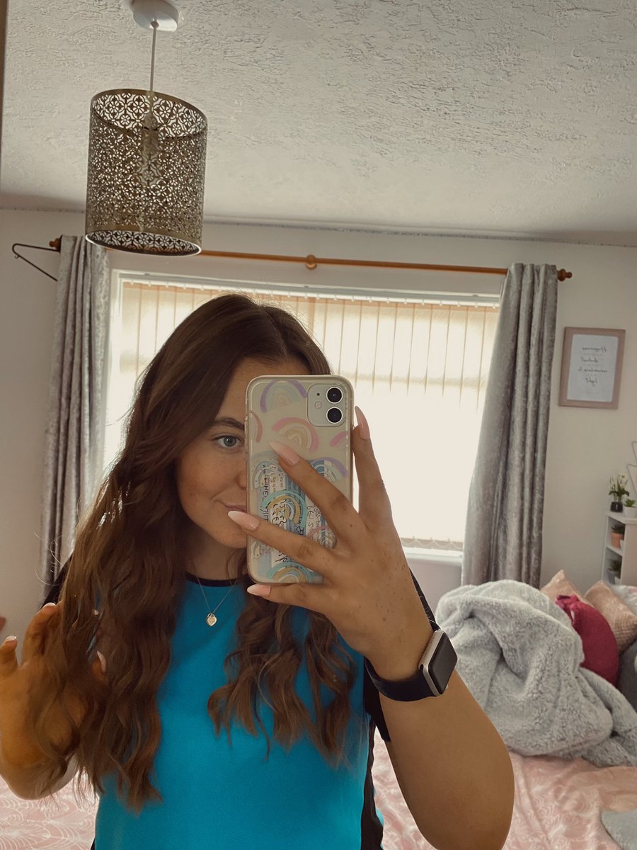 I call these dressing gown curls 🙌🏻💖
Back on the late shifts angels!!!!😭