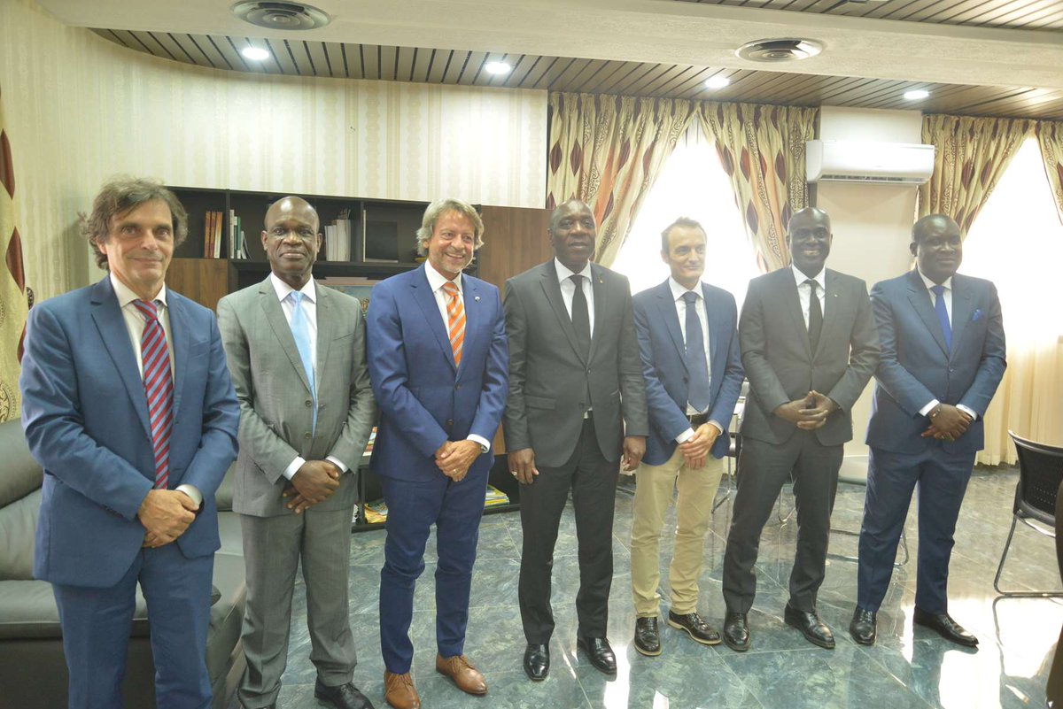 Ce fut des échanges fructueux avec son Excellence <a href="/vonKirchmannEU/">Jobst von Kirchmann</a> , nous avons discuté du renforcement des relations entre la commission de l'Union Européenne et le MINEDD pour le développement des projets bas carbone.