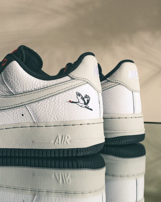 air force 1 low crane