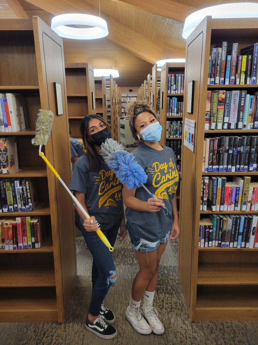 CFalk88's tweet photo. Putting in work at the Avon Library #avonjrday https://t.co/2P0hsJpYgz