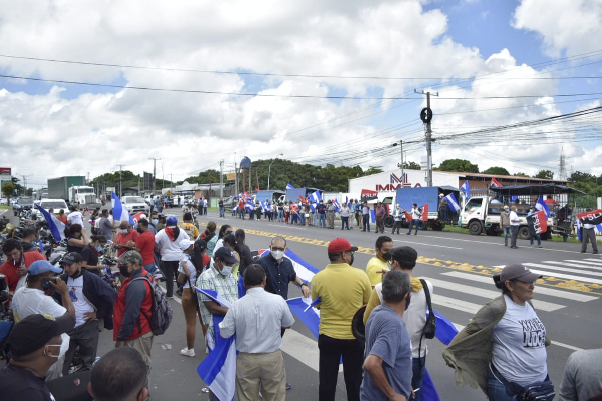 Telmac52's tweet photo. #BusesParaElPueblo 
#Nicaragua https://t.co/MU4Itcw3qA