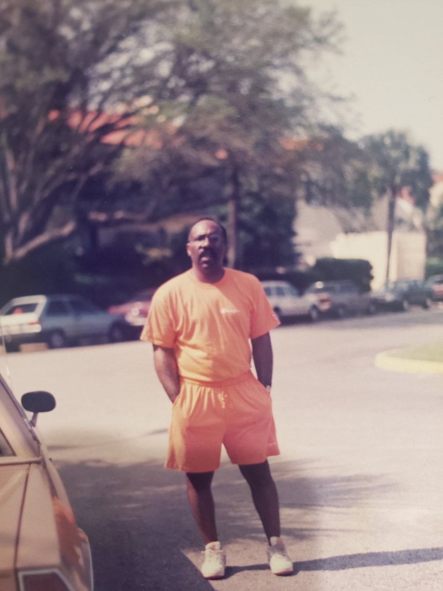 OneTwoTray's tweet photo. #neighborhoodHERO #OGsOG https://t.co/zkux1nMbt3