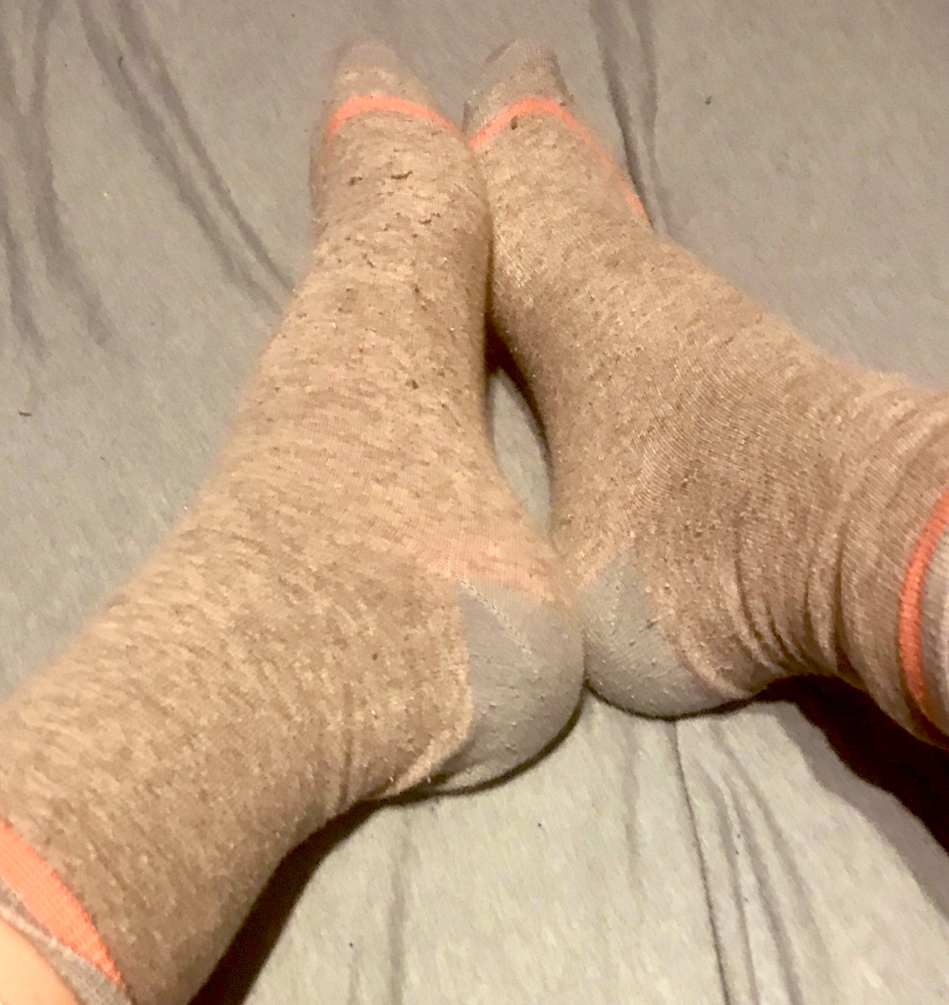 DeeDee💕 on Twitter: "Vieze sokken. #feetlover #socks #sokken #viezesokken #stinkvoetjes #footslave #footloser #voetslaafje https://t.co/ElzyJdtUkz" / Twitter