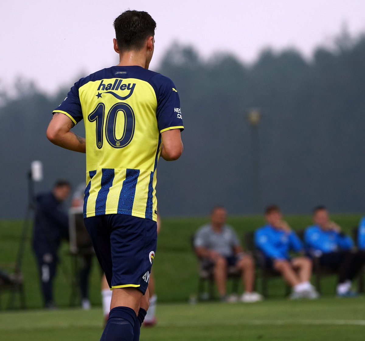 SALDIR FENERBAHÇE! 💛💙 #UEL