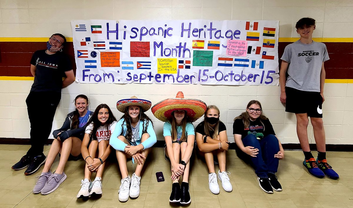 SraHenkel's tweet photo. ¡Feliz mes de la hispanidad de los estudiantes de MHS! #loslobos #mhsinspire #MesDeLaHerenciaHispana @Marion_Wolves https://t.co/Ed94B0BCKI