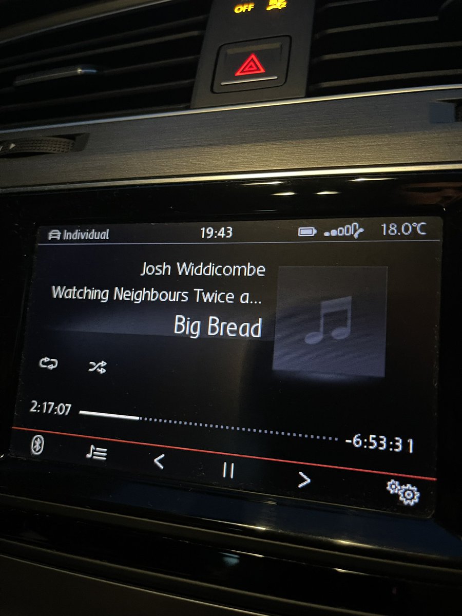 Mr_L_Drake's tweet image. @joshwiddicombe you wanted to know about errors. How about the Big Break chapter from your audio book 🤣👍🏼 @robbeckettcomic #parentinghell #bigbread