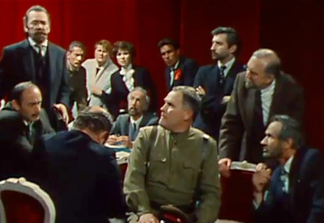 30 Ağustos 1918'de Halk Komiserleri Konseyi'nde, Lenin'e suikast girişiminin ardından yaşanan olayları ele alan "Bolşevikler" filminin ikinci kısmı da ilk kez Filmatek'te!
filmatek.net/film/bolsevikl…