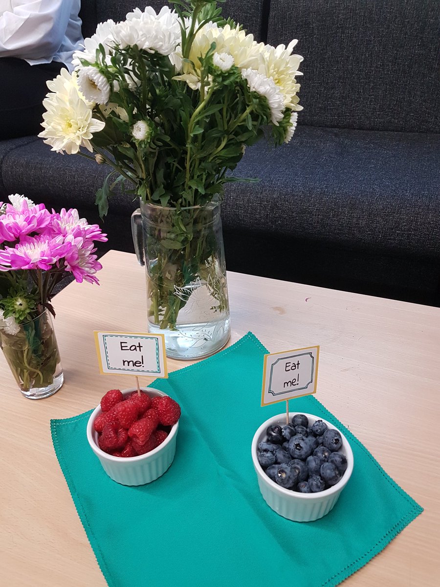 ThreeBridgesSch's tweet photo. All smiles on #NationalTADay!
It's a TeA party! https://t.co/oZODri0H2B