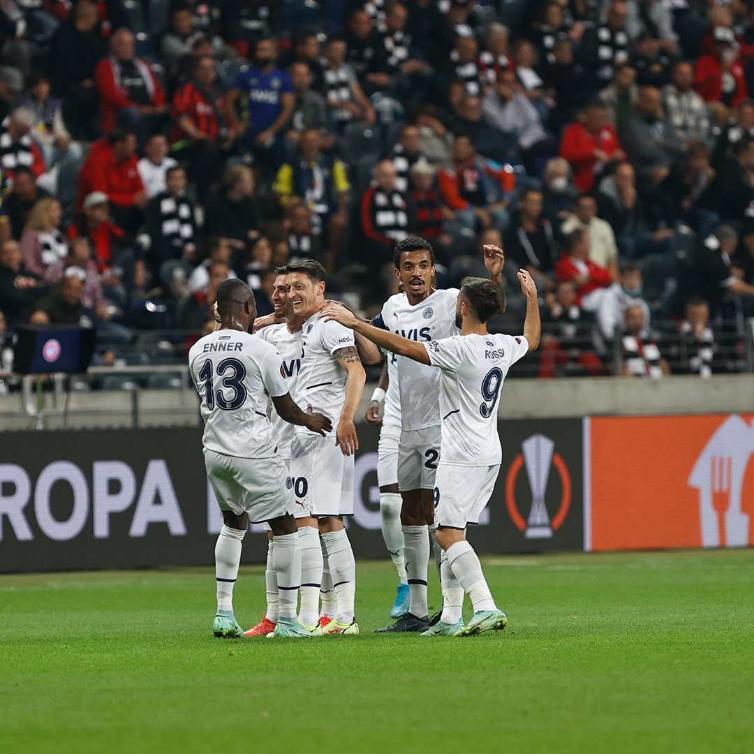 👊 💛💙 

#SGEvFB #UEL