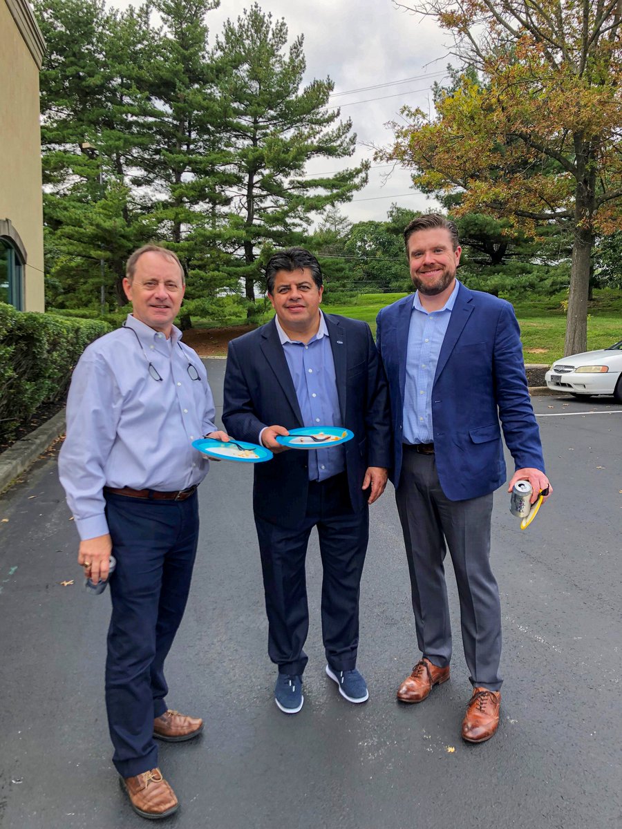 aroraengineers's tweet photo. Today, @aroraengineers and @EDI_Arora team members enjoyed a fun-filled #BBQ Bash outside of the office to celebrate the #endofsummer! Employees spent #qualitytime together chatting and listening to live music from the #AroraBluesBand as they ate! #Arora #EDI #LifeatArora https://t.co/TUFIjY9t95