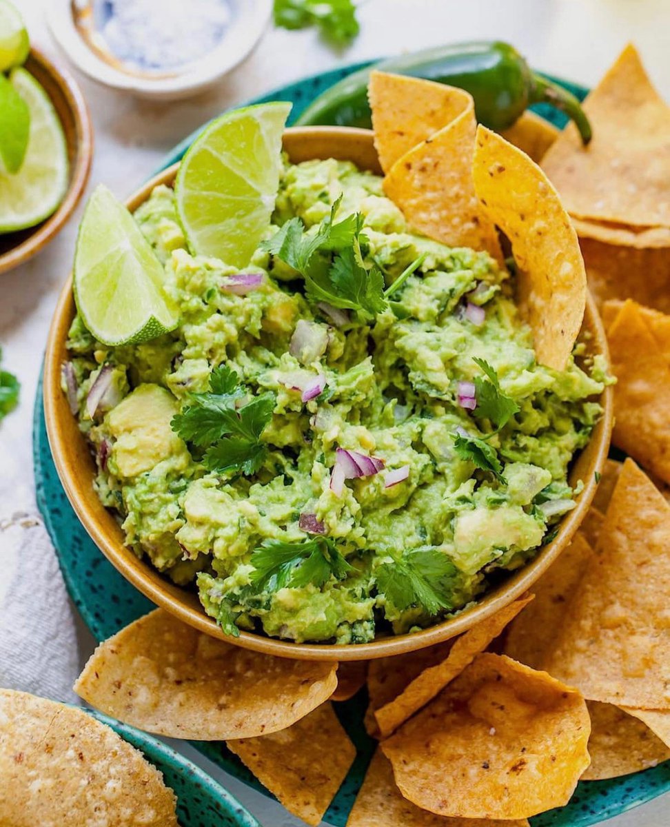 LBMarriott's tweet image. Did you know that it’s national guacamole day?! 🤤